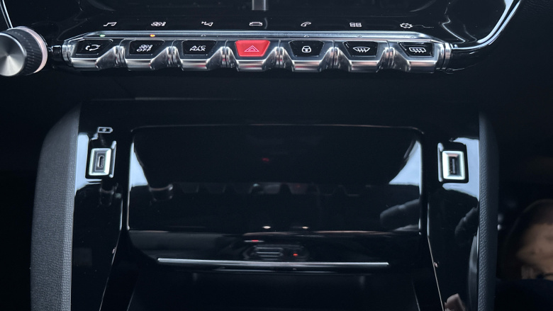 Peugeot 208 1.2 PureTech 100 GT 5dr EAT8 Petrol Hatchback